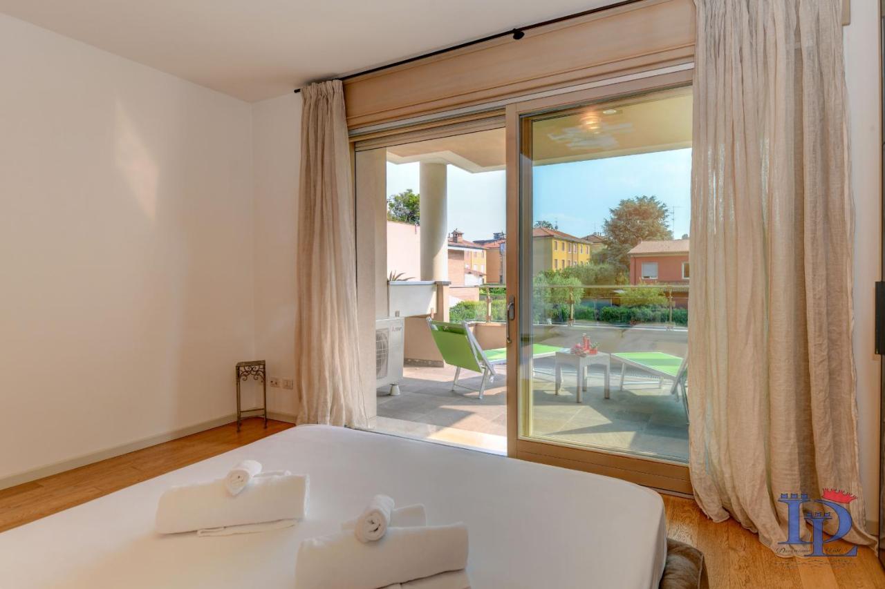 Desenzanoloft Official Partner Marriott Homes & Villas - Oscar Luxury Suite デセンツァーノ・デル・ガルダ エクステリア 写真